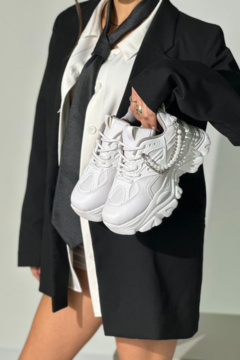 OLIVIA WHITE - comprar online