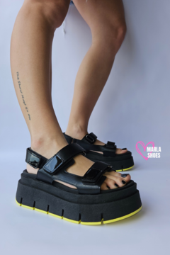 POCKET BLACK