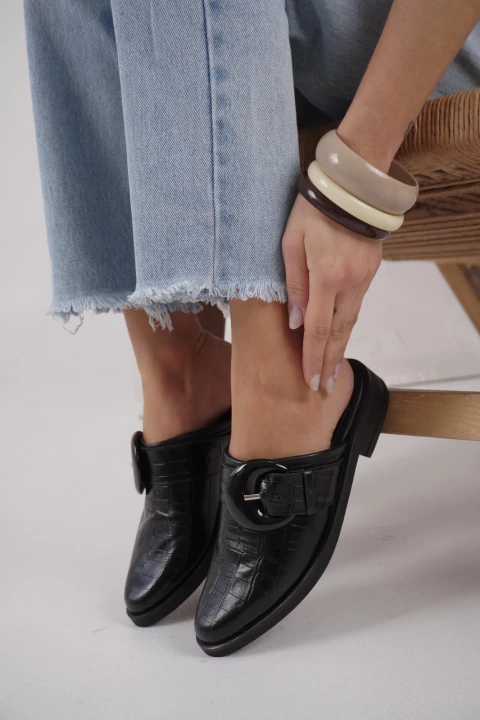 ATHENEA CUERO NEGRO - comprar online