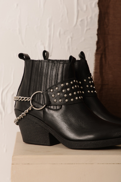 AURA CUERO NEGRO - comprar online