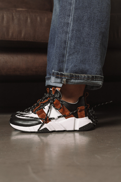 MOSS CUERO NEGRO Y CHOCOLATE - comprar online