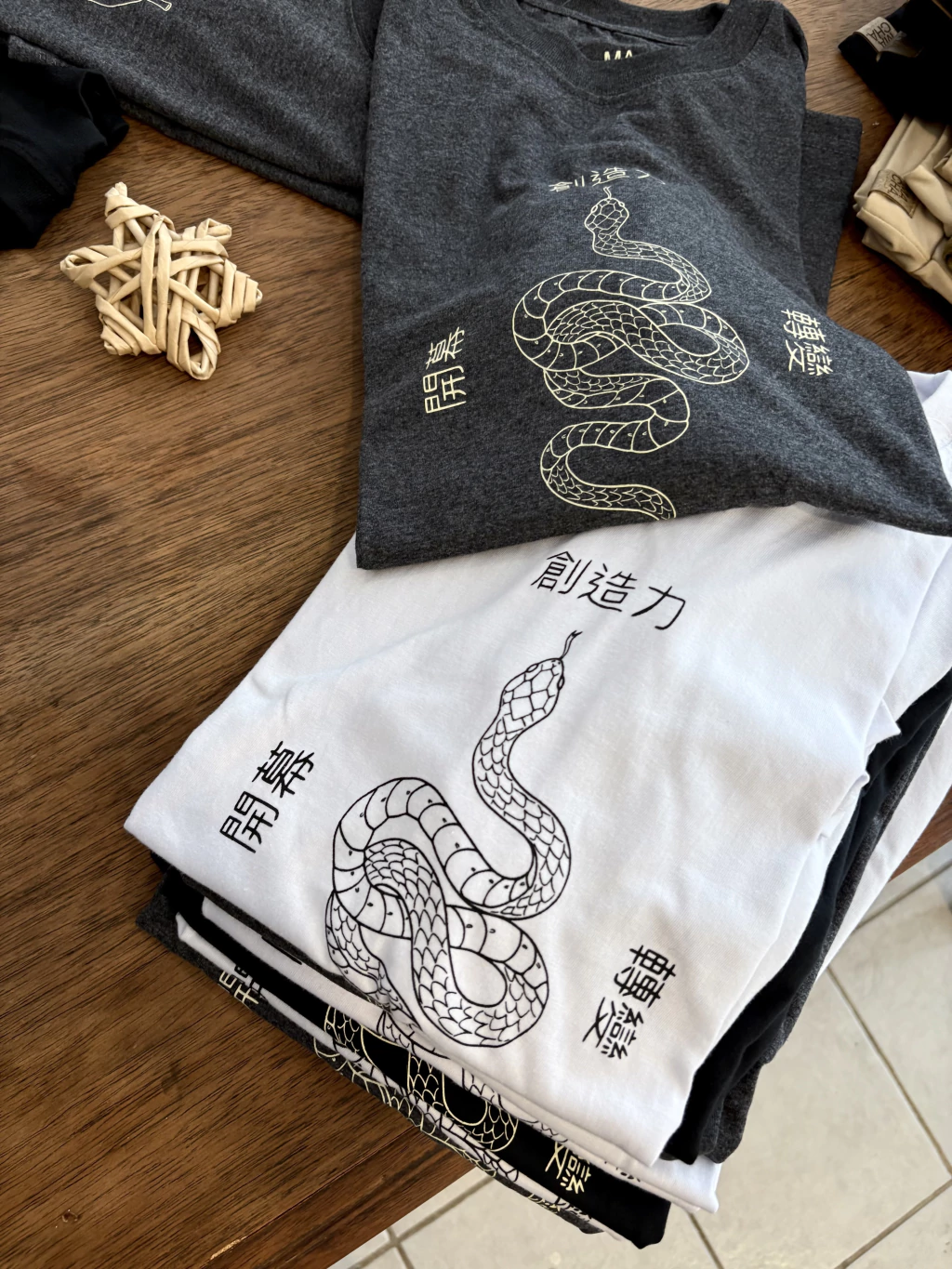 Remera Serpiente de Madera
