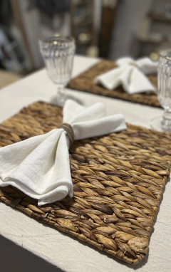 COMBO MANTEL + CAMINO DE MESA + 6 SERVILLETAS - Puertas Adentro