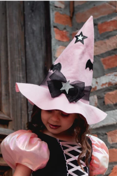 Chapéu de Bruxa Rosa: Um Toque de Magia e Estilo Artesanal para o Halloween na internet