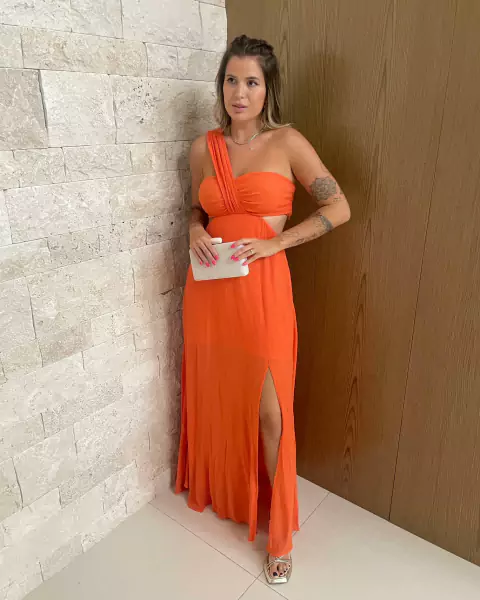 ICON STORE I Vestido de festa longo de um ombro só com recorte na cintura