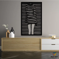 Painel Mulher Listrada na internet