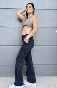 CALZA LARGA RECTA NEGRA