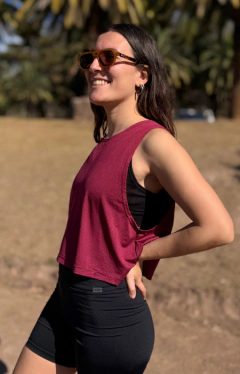 MUSCULOSA BOX UVA - comprar online