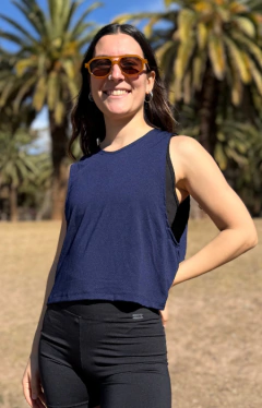 MUSCULOSA BOX AZUL MARINO