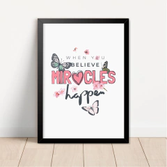 KIT 3 QUADROS GAROTA E O PUG - La Artes Quadros e Decor