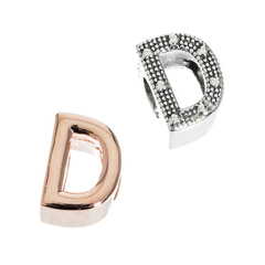 Charm inicial D