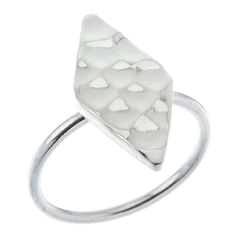 Anillo rombo trabajado