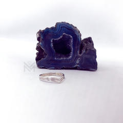 Anillo triple V