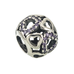 Charm con corazones calados