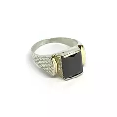 Anillo trabajado de costado