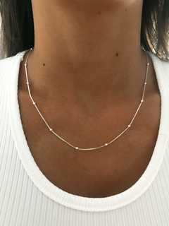 Cadena con bolitas