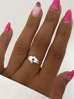 Anillo doble corazón con nácar