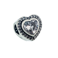 Charm corazón con piedra blanca - comprar online