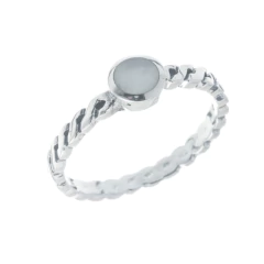 Anillo calado con nacar
