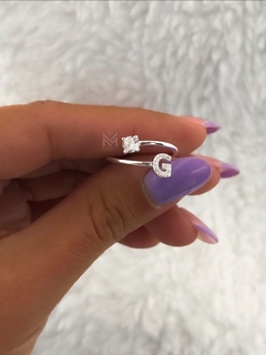 Anillo inicial con piedras - comprar online