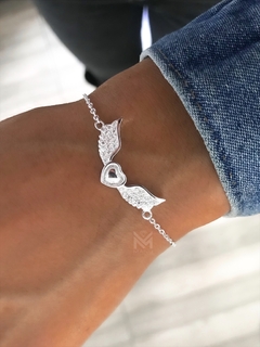 Pulsera alas y corazón