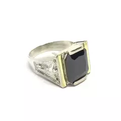 Anillo Cristo y piedra cubic negra