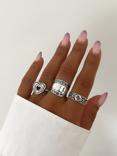 Anillo anchito tipo bali en internet