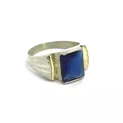 Anillo con piedra azul