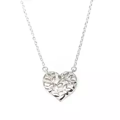 Cadena corazón y hojas