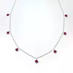 Cadena con dijes rombos