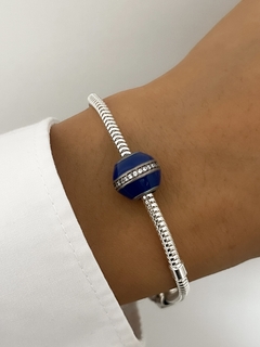 Charm dona azul con piedras