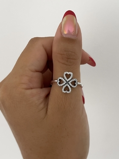 Anillo trébol