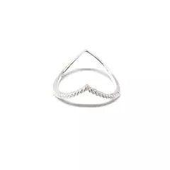 Anillo estilo en V con piedras