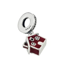 Charm casita roja