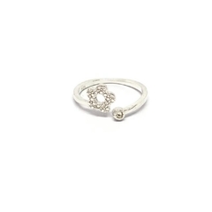 Anillo flor abierta