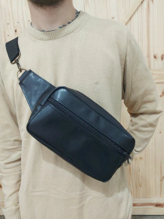 Riñonera Unisex Negra - comprar online