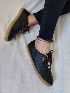 Acordonadas Negras - comprar online