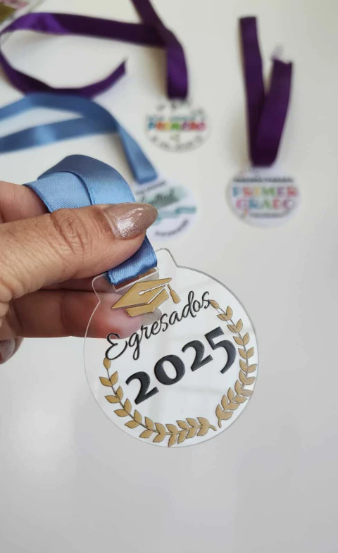 Medallas Acrilico Comun y uv digital - comprar online