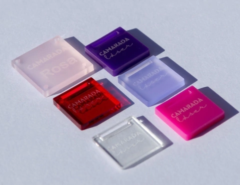 Etiqueta acrílica cuadrada - pack - comprar online