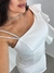 CRISTAL - VESTIDO COM ALÇA BABADO (OFF WHITE) - Michely Collection