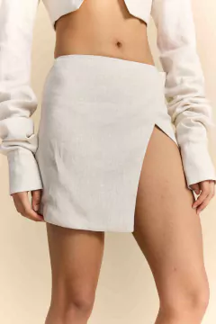 Saia Linen Off