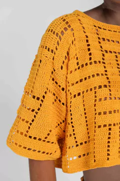 T shirt Mustard Cropped on internet