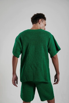 Image of T-SHIRT FOLHA EM CROCHÊ