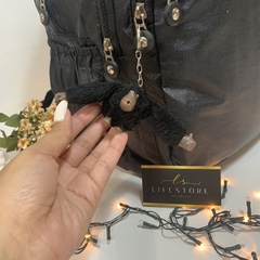 Mochila Kip Metalizada Preta - Primeira linha - comprar online