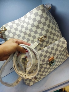 Imagem do Metis Hobo Premium - Canvas importada
