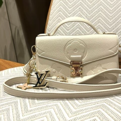 Bolsa Louise na internet