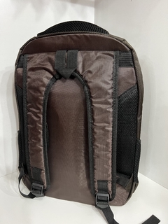 Mochila Marrom - Primeira linha - comprar online
