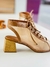 Imagem do Sandália Couro e Tela com Cadarço Salto Fachete Médio, a escolha perfeita para quem busca conforto e estilo em qualquer ocasião. Com um design moderno
