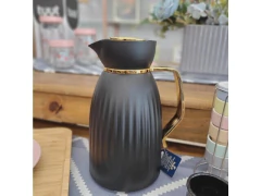 GARRAFA TERMICA DE CAFR JADE PRETA 1 LITRO - comprar online