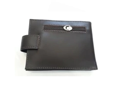 CARTEIRA MASCULINA COM PORTA NIQUEL MARRON na internet